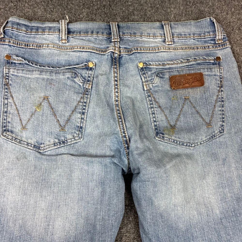 Wrangler Retro Slim Straight Jeans Light Wash Denim 88MWZGB Mens Size 36x32